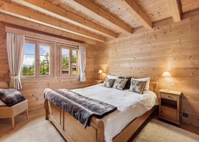 La Cascade - Standing